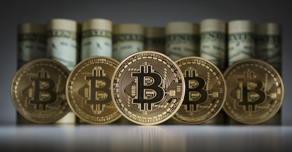 Цена биткоина преодолела отметку в $7 700